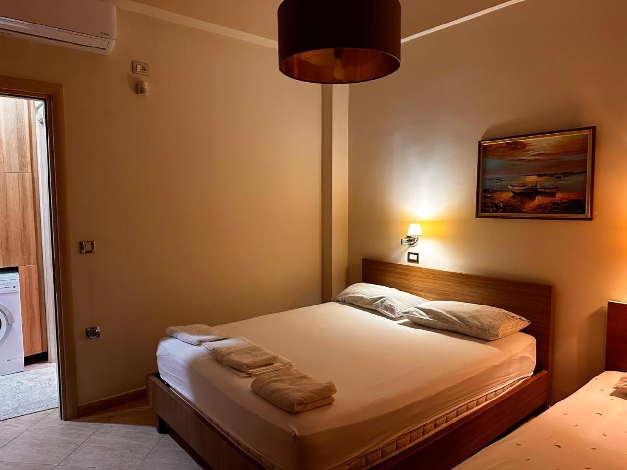 Vila Violeta 1 Vlora Kültér fotó